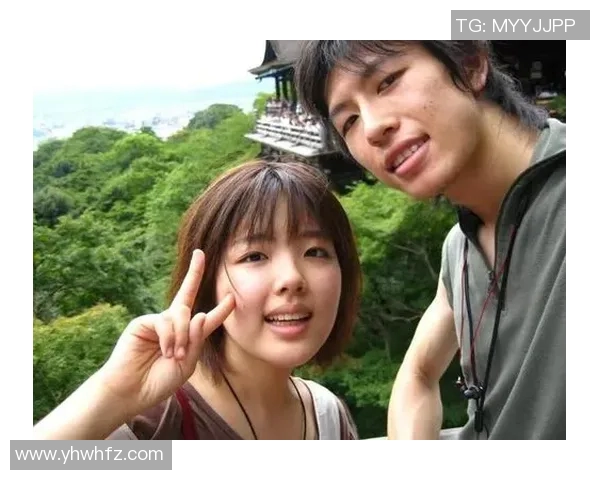 日本足球明星的女友身份揭秘她们的爱情故事与生活点滴